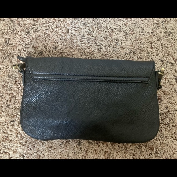 Black folder over clutch bag with strap - Picture 3 of 6